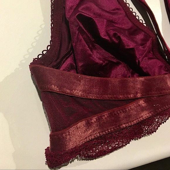 Victoria‘s Secret Maroon Lace Bralette - Picture 10 of 15